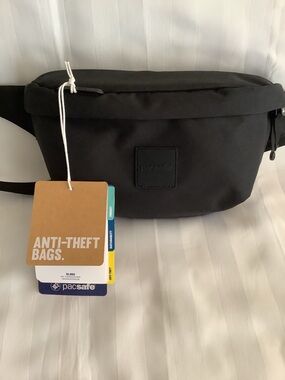 Pacsafe GO Sling Pack - Black - NWT